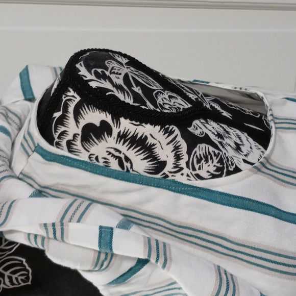 🆕️ 🌿Ann Taylor🌿 - Cream/Teal Striped One Shoulder Ruffle Top w/Sash - Picture 7 of 10